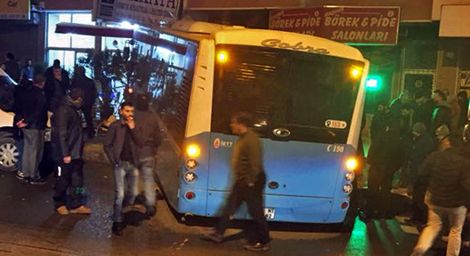 Ataşehir’de Özel Halk Otobüsü Kazası: Faciadan Dönüldü