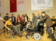 Engelli Vatandaşlara Tekerlekli Sandalye Dağıtıldı
