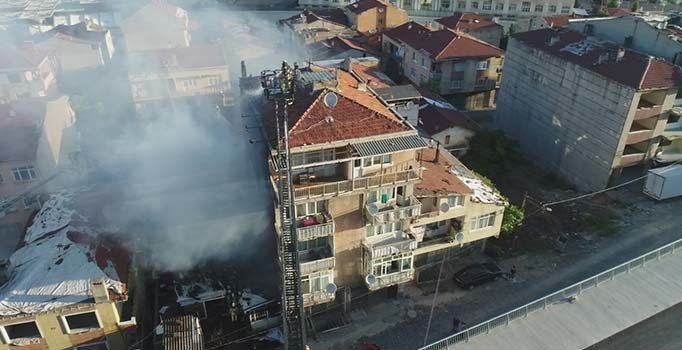 Fikirtepe’de Boşaltılan Binada Yangın Faciasında 2 Ölü