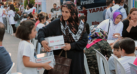 Ataşehir Belediyesi Sokak İftarları Prestij Caddesi İle Sonlandı