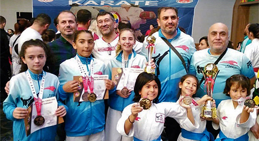 Pars Karate Sporcularna Ataşehir’deki Turnuvada 10 Madalya
