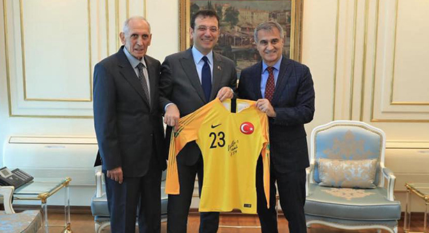 İBB Başkanı Trabzonspor’un Efsane İsimlerini Ağırladı