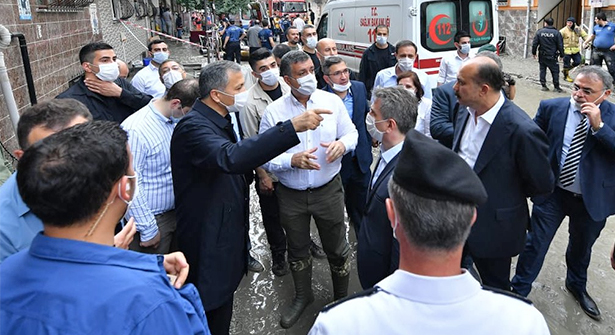 İstanbul Valiliği Hortum ve Su Baskını İle İlgili Açıklama Yaptı