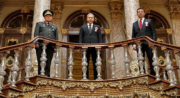 Atatürk’ü Anma Dolmabahçe Sarayı’nda Devam Etti