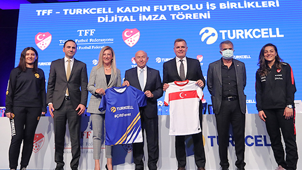 Turkcell, Kadınlar Günü’nde Kadın Futboluna Destek Oldu