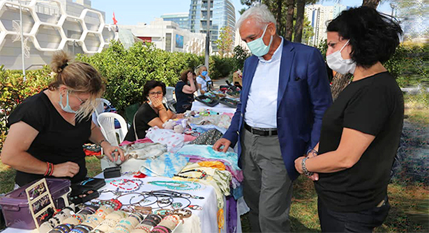 El Emeği Ürünlerin Sunulduğu Ataşehir Kadın Emeği Pazarı açıldı