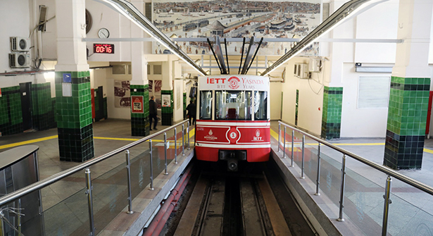 İstanbul’un Tarihi Karaköy Tüneli 147 Yaşında