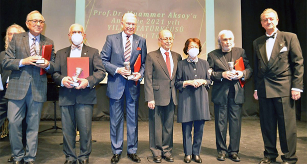 Atatürkçü Düşünce Derneği ‘Yılın Atatürkçüsü’ Ödülleri Sahiplerini Buldu