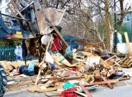 Maltepe’de Bir Evden Dört Kamyon Çöp Çıktı