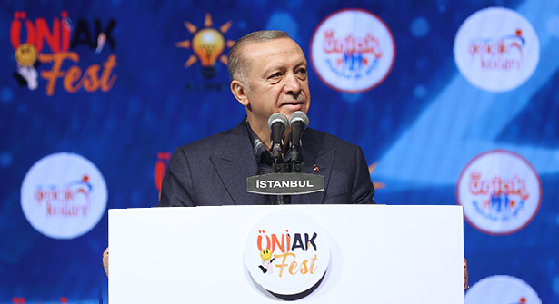 Cumhurbaşkanı Erdoğan, ÜniAK FEST’te Gençlerle Buluştu