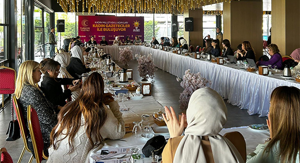 Ak Parti Kadın Milletvekili Adayları Kadın Gazetecilerle Buluştu