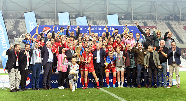 Kadın Futbol Süper Ligi Şampiyonu: Ankara BB Fomget