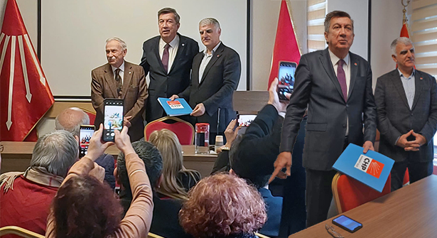 Kadir Gökmen Öğüt CHP Kadıköy Belediye Başkan aday adayı