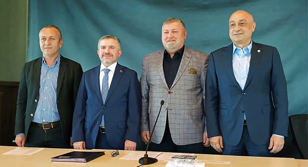 Ataşehir Belediye Meclisi Toplantısında Başkan Adayları Öne Çıktı