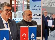 Deva Partisi Ataşehir Yerel Seçim Aday Evraklarını Teslim Etti