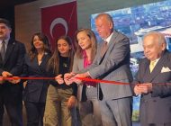 Battal İlgezdi, İnal Aydınoğlu Kültür Merkezi’ni Açtı