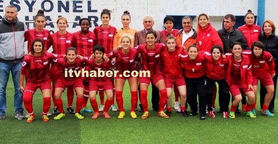 Ataşehir’in Futbolcu Kızları Yine 5’ledi