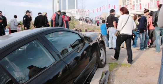 Ataşehir Belediye Binasının Açılışında Kaza!