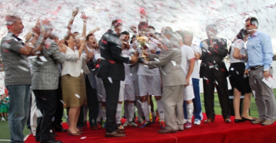 Ataşehir’de Futbol Turnuvasında Şampiyon İçerenköy